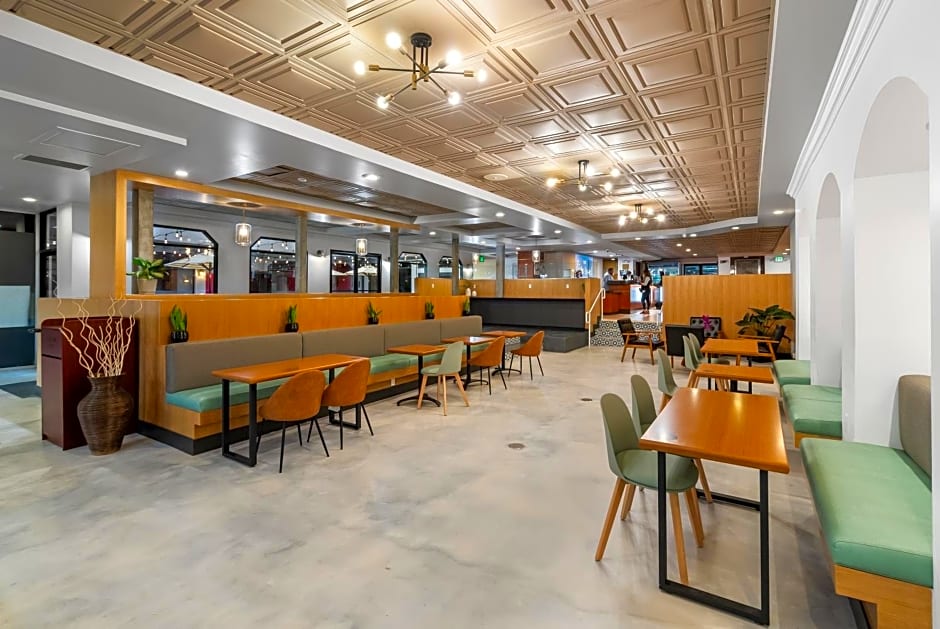 The Live Hotel