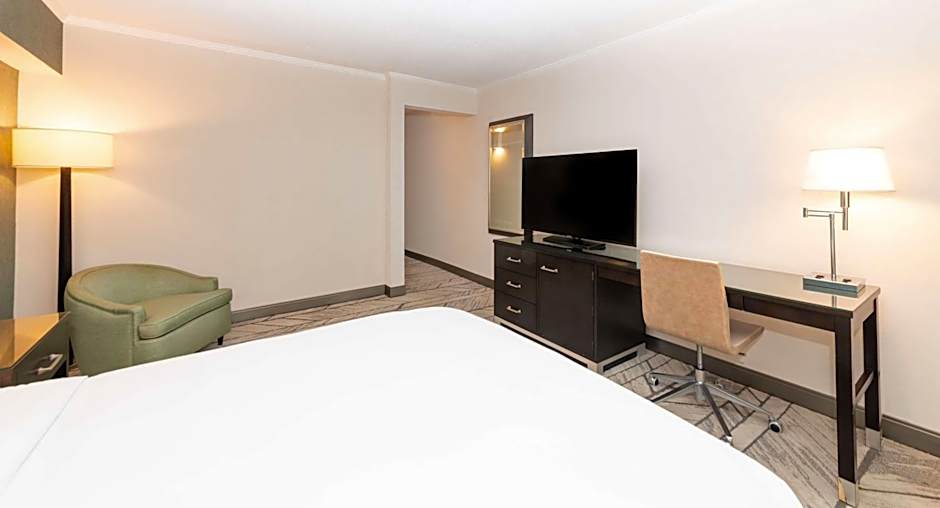 DoubleTree by Hilton Newark Penn Station, NJ