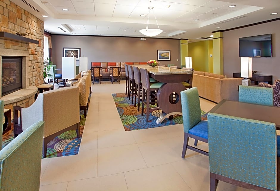 Holiday Inn Express Hotel And Suites St Joseph By IHG