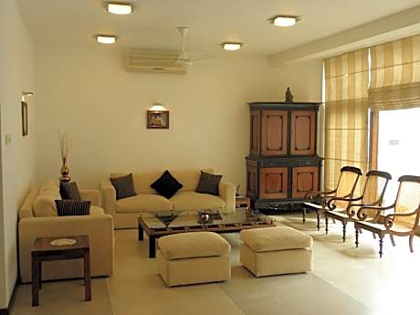 Star Class Comfort in Capital City