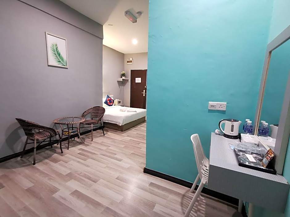 ang lee holiday stay