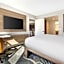 Hilton Grand Vacations on Paradise (Convention Center)