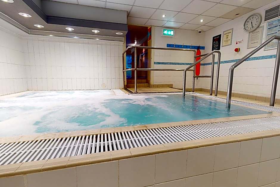 Village Hotel Manchester Hyde