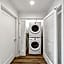 Fairfax District Chic City Oasis 2 BR Apt with Den 136