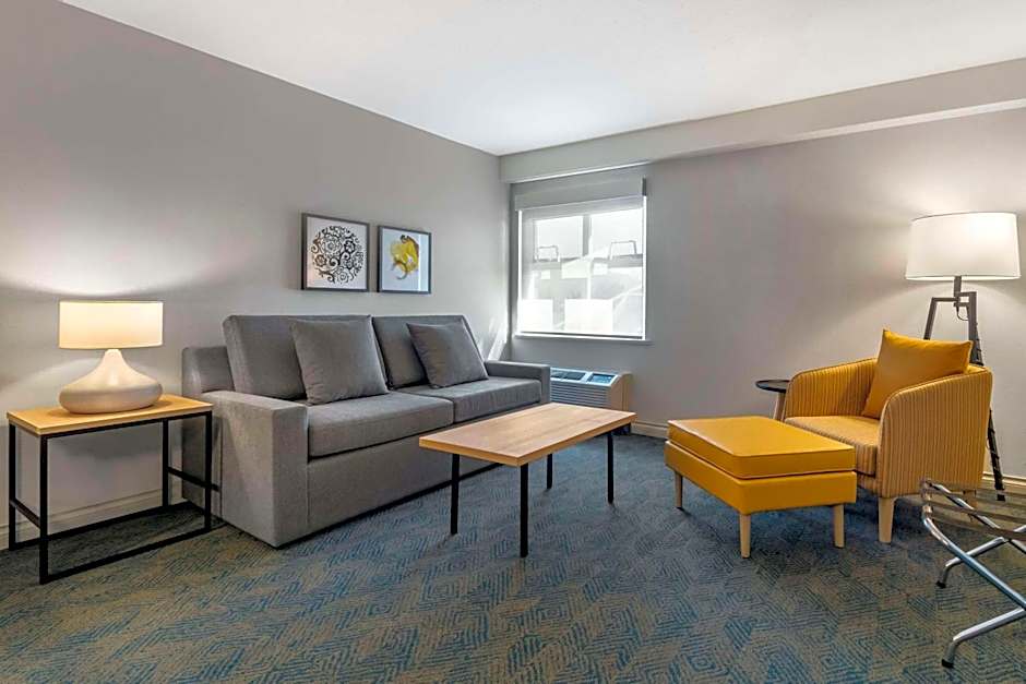 Clarion Hotel & Conference Centre