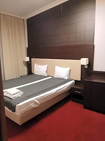 Suite 1