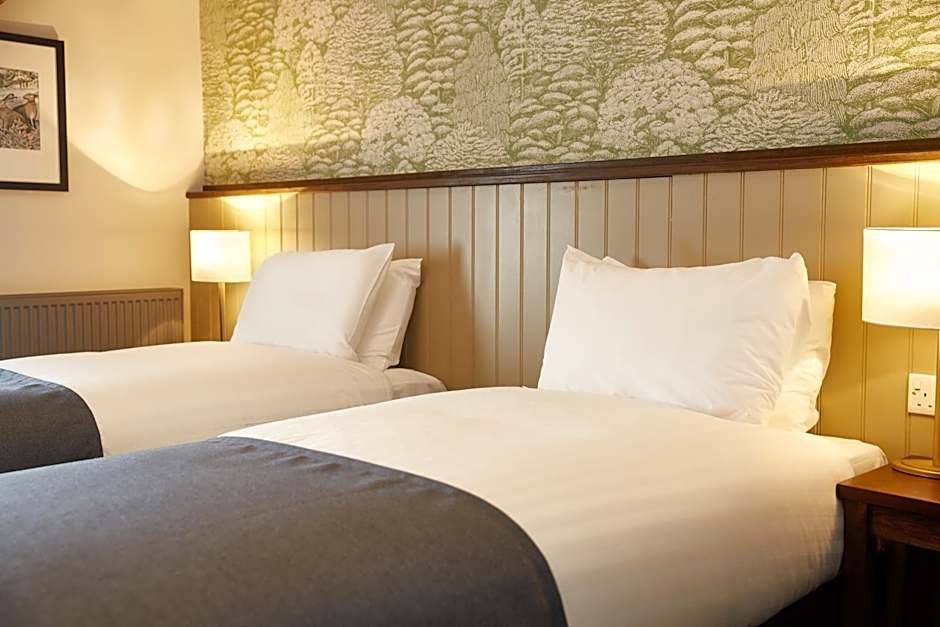 Kings Head by Chef & Brewer Collection