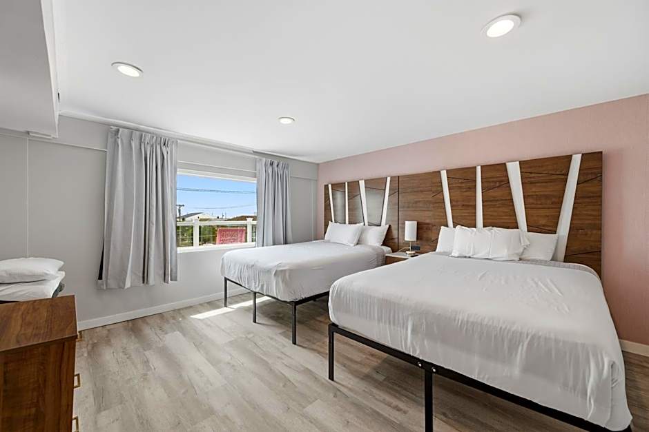 Pink Champagne Boutique Motel