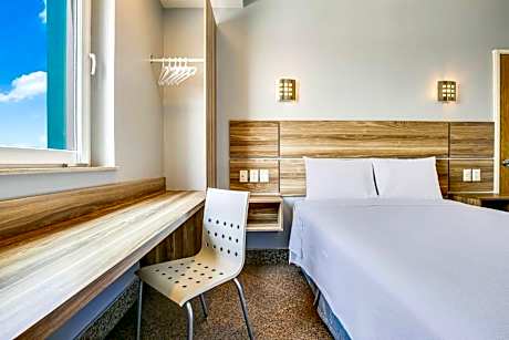 Superior Queen Room