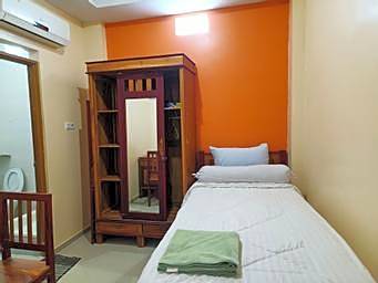 Balqies Homestay Syariah Makassar Mitra RedDoorz