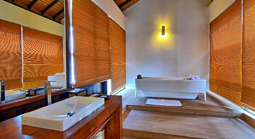 Grand Beach Wijayaleisure 