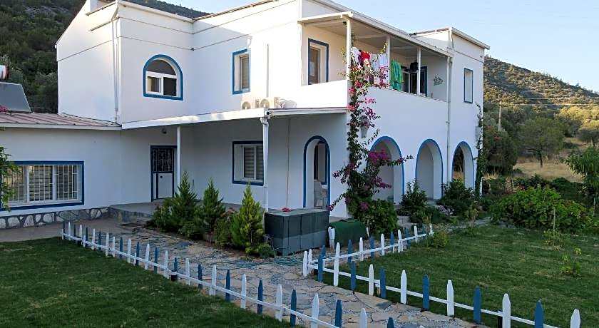 Yaliyani Motel Restaurant