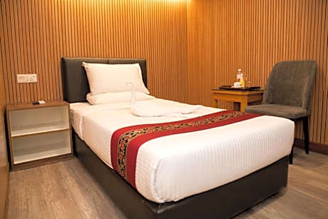 Economy Single Room - No Window & No Elevator