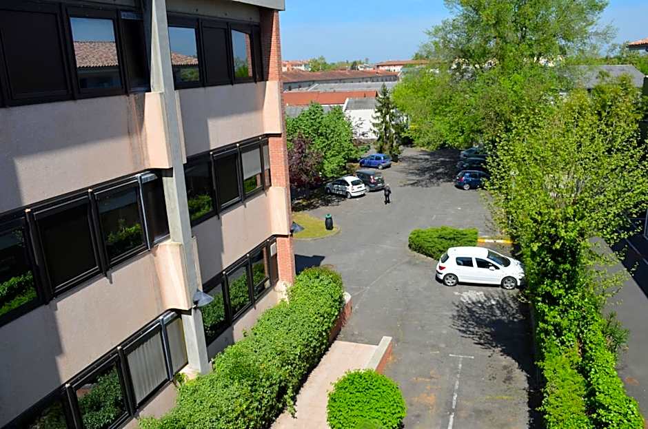 Kyriad Direct Montauban Centre