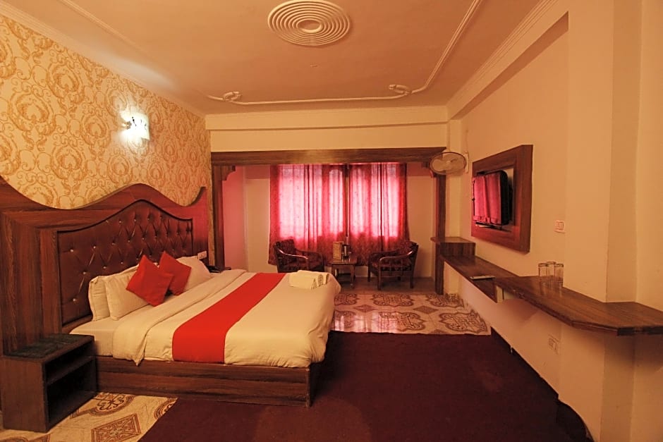 Hotel River Inn