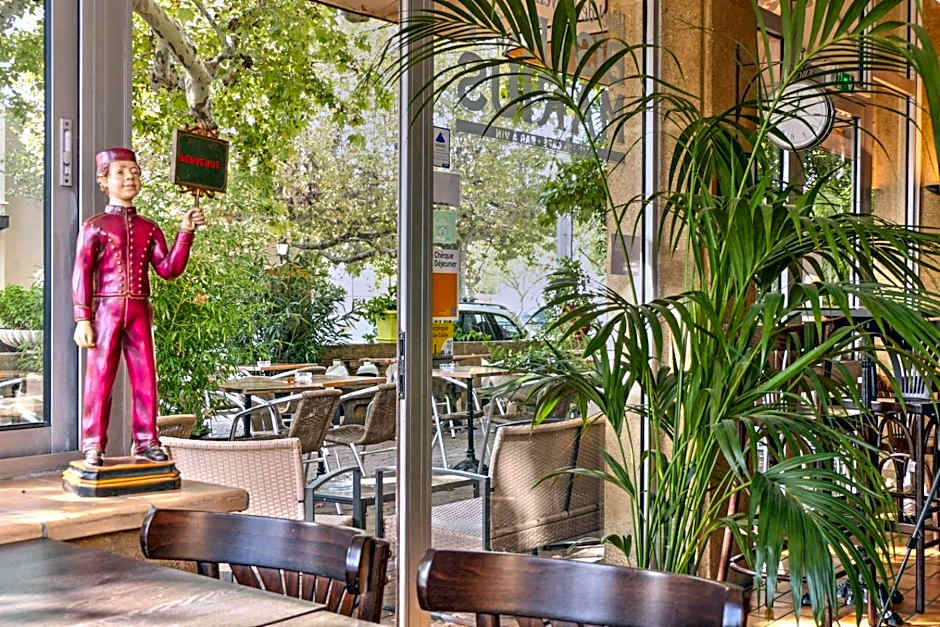 Logis hotel restaurant de Provence