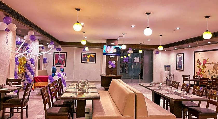 Hotel Clarks Collection Bhavnagar