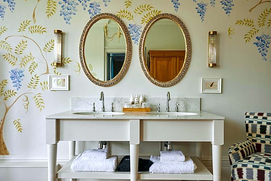 The Retreat, Elcot Park