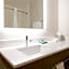 Holiday Inn Express & Suites Lexington NW-The Vineyard by IHG