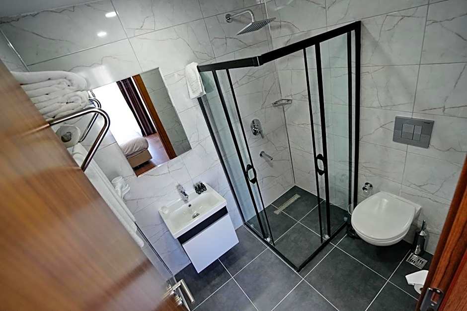 Shelton Airport Hotel