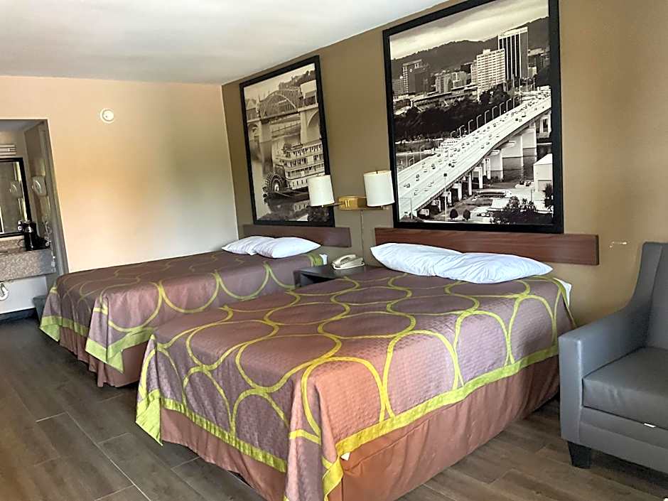Super 8 by Wyndham Chattanooga/East Ridge
