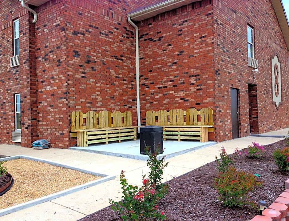 Super 8 by Wyndham Stafford/Springfield Area