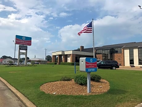 SureStay Plus Hotel by Best Western Greenwood
