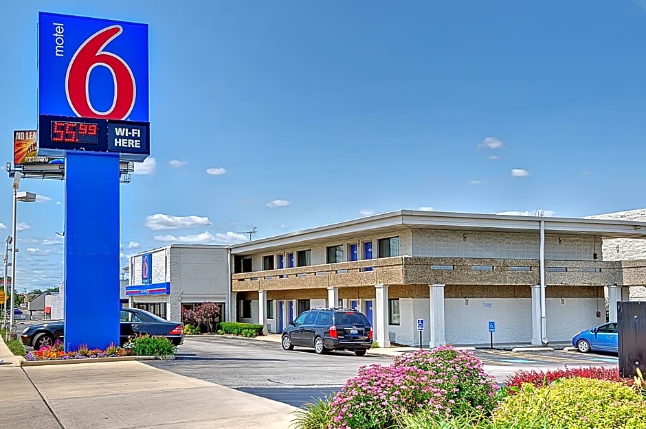 Motel 6-Villa Park, IL - Chicago West