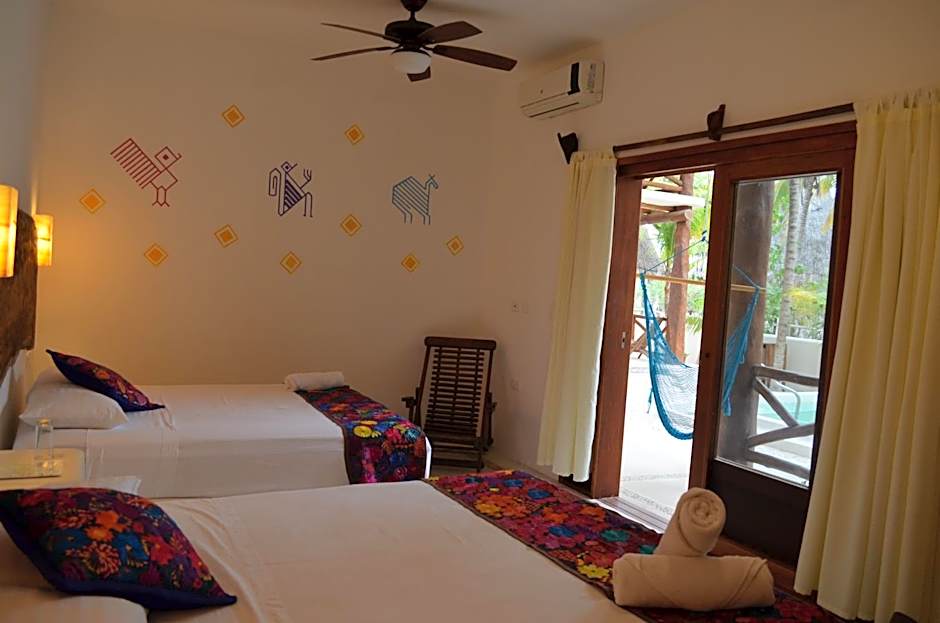Casa Iguana Holbox - Beachfront Hotel