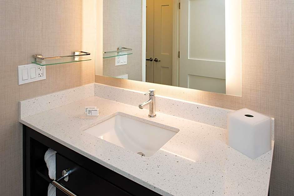 Residence Inn by Marriott Bakersfield West