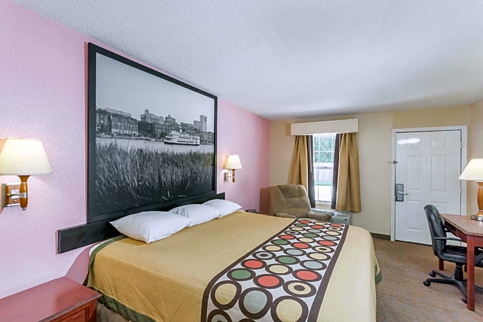 Super 8 by Wyndham Statesboro