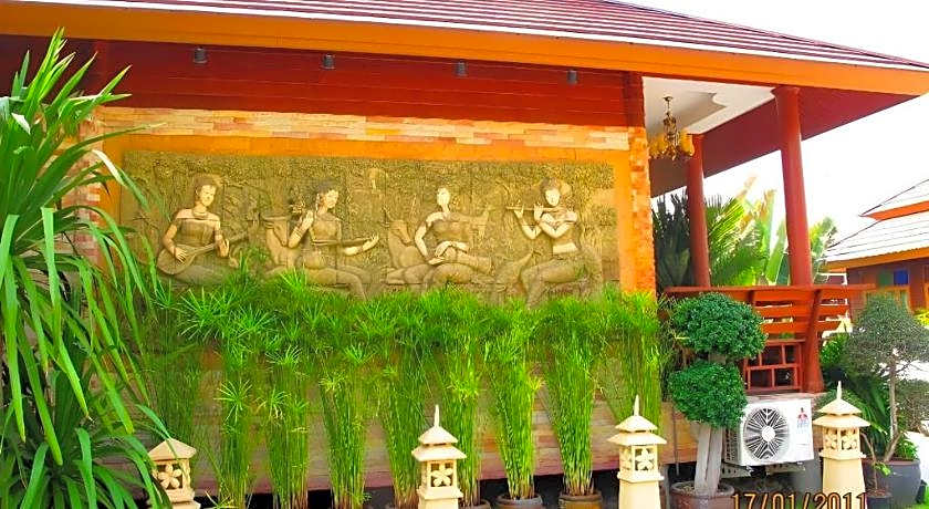 Baan Saranrom
