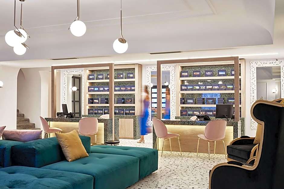 Katikies Garden Santorini - The Leading Hotels Of The World