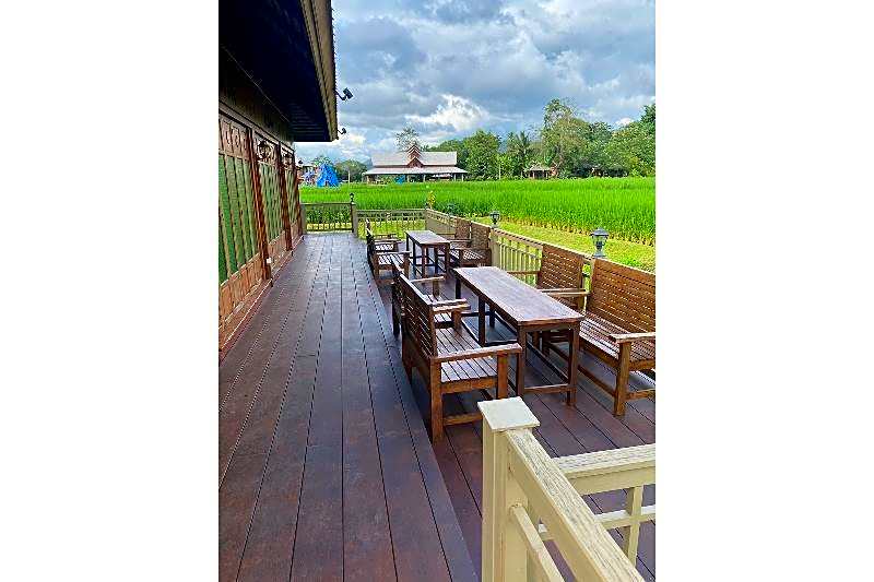 Lhongkhao Samoeng by Chi Villa