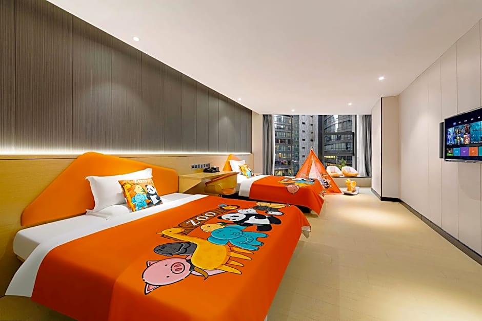 IU Hotel Chongqing Jiefangbei Hongyadong Chaotianmen