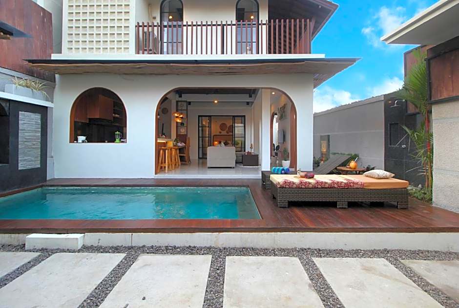 Sudha Villa Bali Anyelir