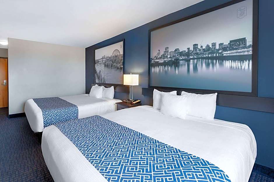 Super 8 by Wyndham Lachenaie/Terrebonne