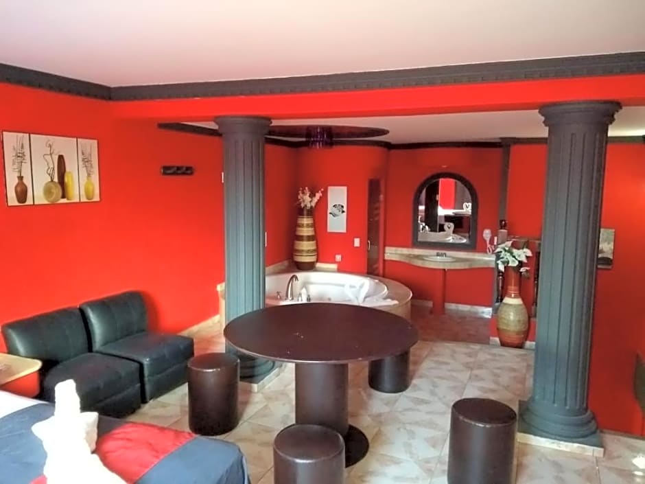 Photo 1 of 4 of Studio with Spa Bath