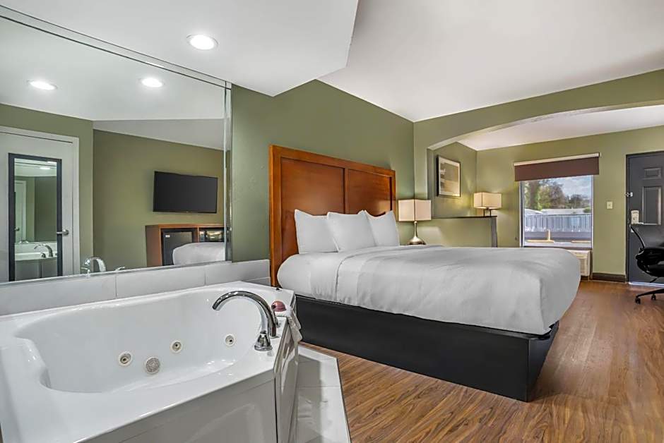 Quality Inn & Suites near Panama City Beach