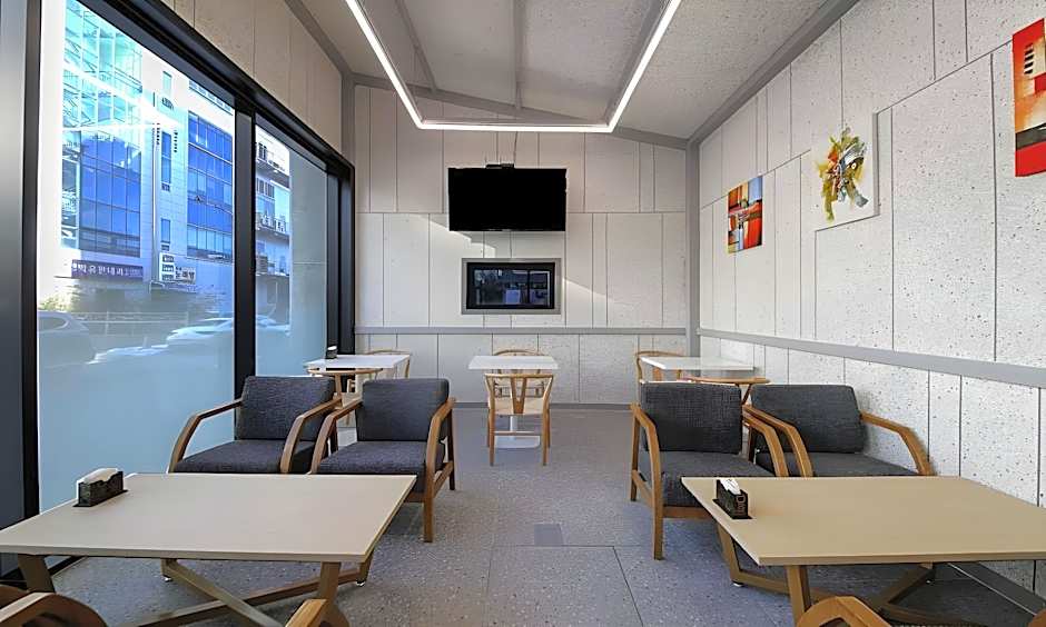 Gwangju Gwangsangu Hanam Hound Hotel