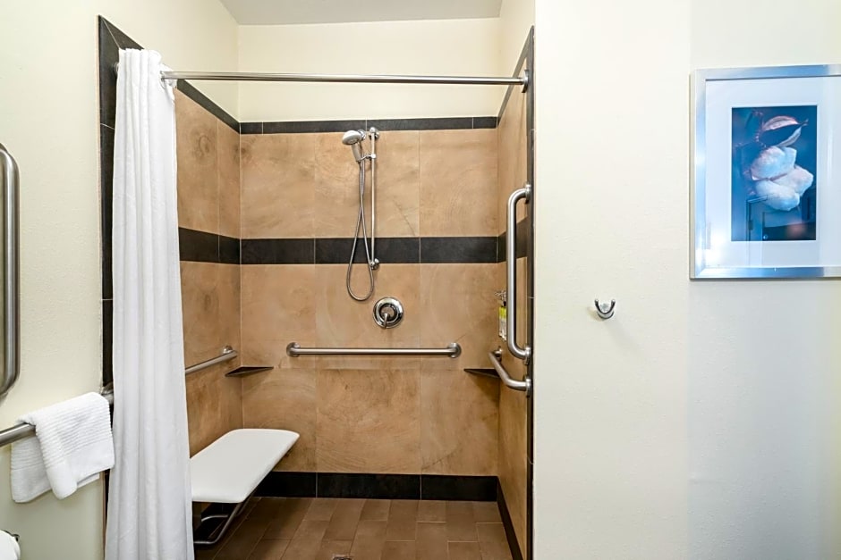 Candlewood Suites Auburn, an IHG Hotel