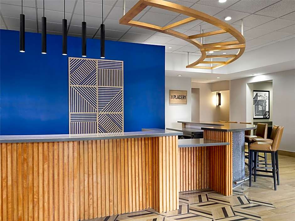 Hyatt Place Atlanta Alpharetta North Point Mall