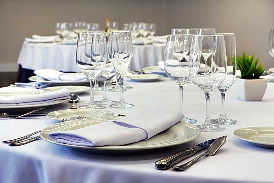 Hotel Chamartin The One