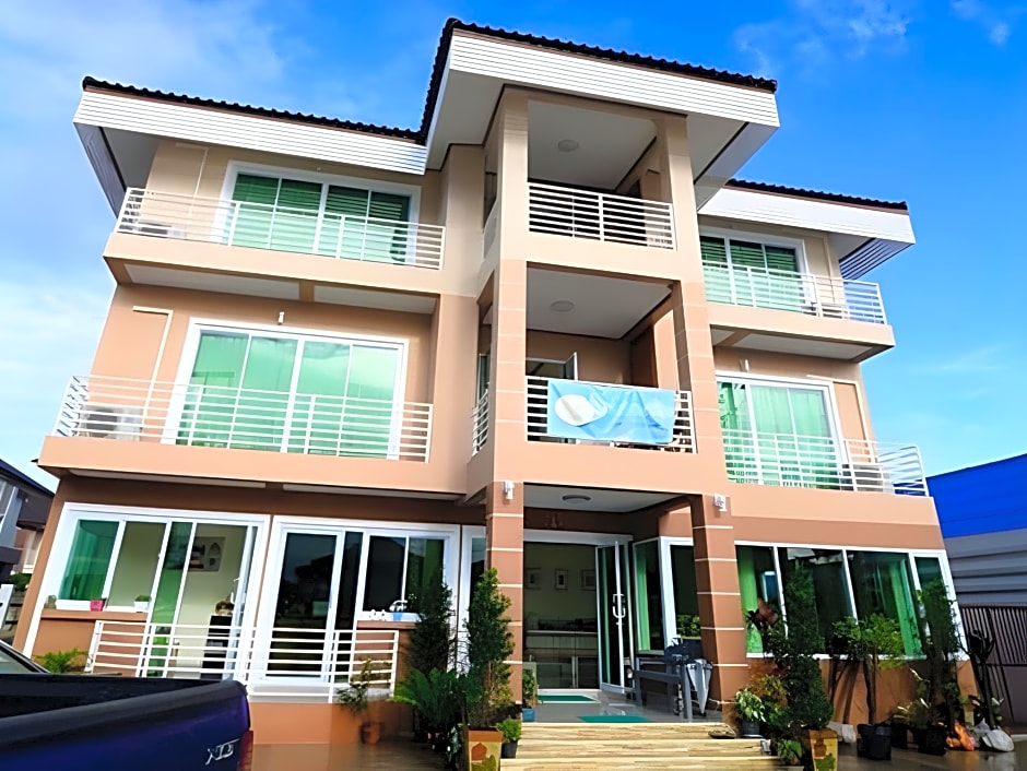 Laksasuk House