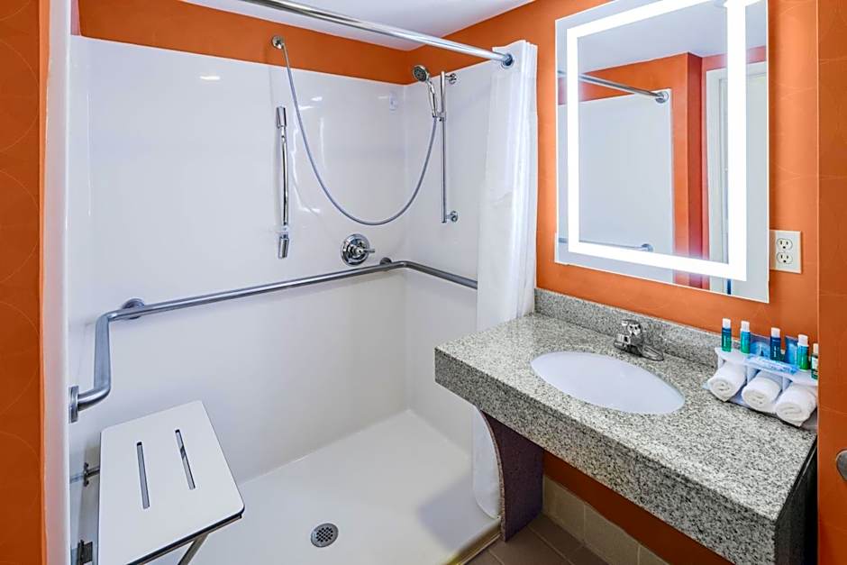 Holiday Inn Express and Suites Atlanta NE - Duluth By IHG