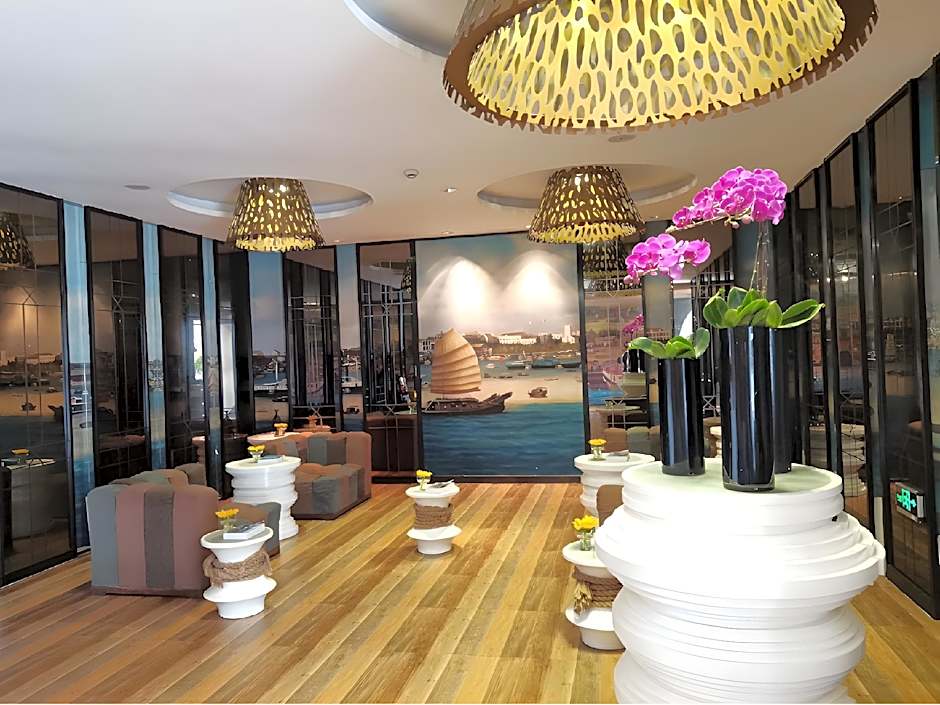 Ln Hotel Five