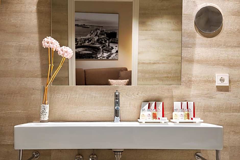 Salles Hotel Malaga Centro