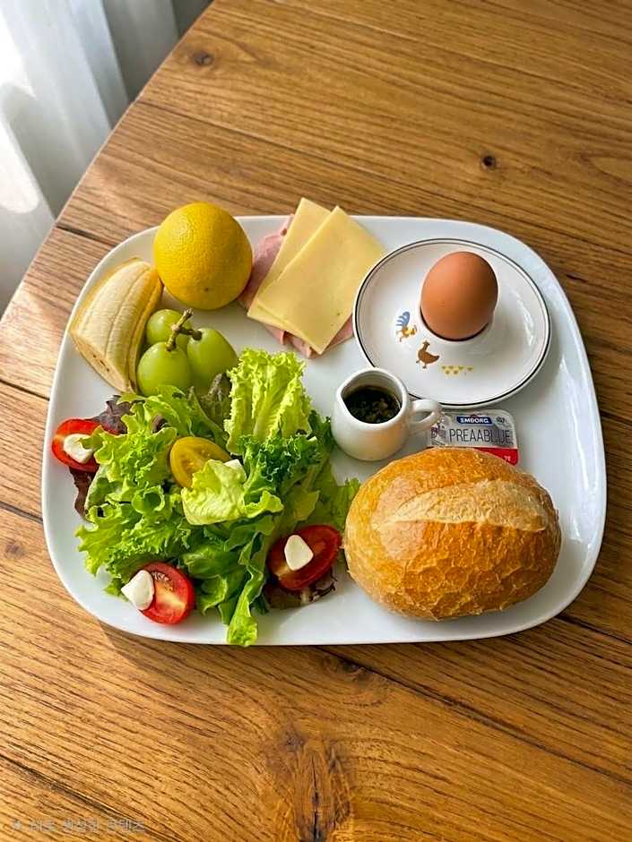 Benikea Jungmun Hotel