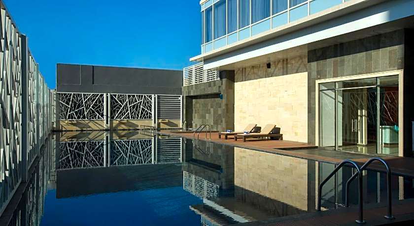 Novotel Makassar Grand Shayla Hotel