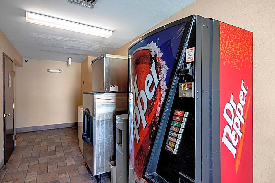 Red Roof Inn San Marcos